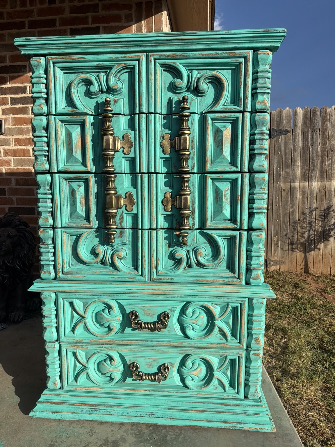 Turquoise vintage cabinet transformation